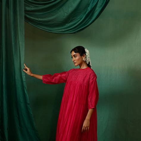 Ratna Outfit – Chokhi Chorri