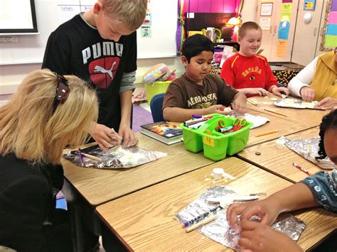 Native American Children Learning 的图像结果