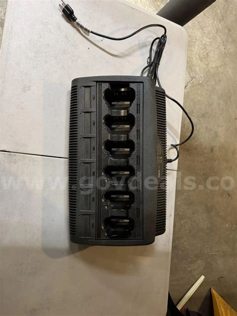 Motorola Charge Base and 6 Extra Batteries | GovDeals