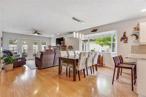 30 - 2006 Sierra Drive, Campbell River — For Sale @ $669,000 | Zolo.ca