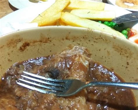 THE AIRPORT TAVERN (Lulsgate Bottom) - Inn Reviews, Photos, Rate ...