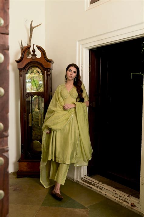 Noor Kurta Set – Taro India