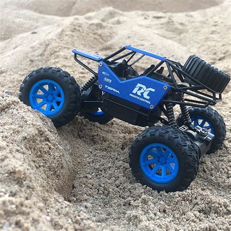 WizToy Offroad high speed Remote Control Car, Rock Crawler toy for Kids ...