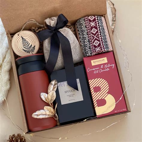 Unisex Christmas Gifts for Women & Men | Holiday Gift Box With Tumbler ...