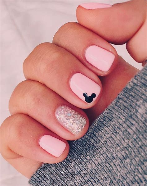 simple disney nail art