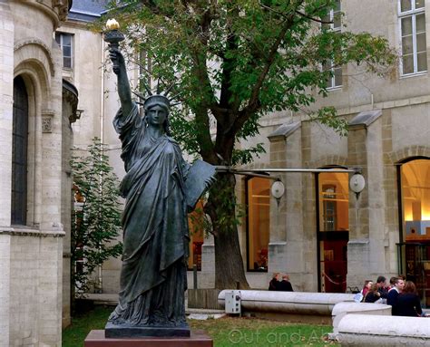 How many Statues of Liberty are there in Paris?
