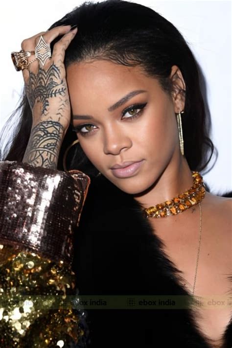Poster of Rihanna Barbadian singer, Rihanna Posters for Room Wall ...