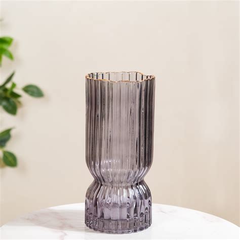 Trophy Vase Online - Premium Vase | Nestasia