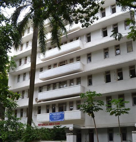 Nirmala Niketan Hostel | Churchgate