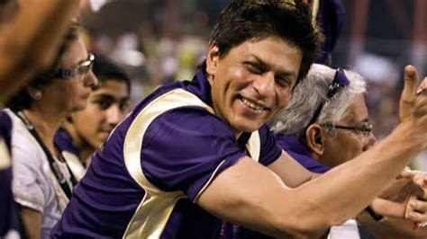 Shah Rukh Khan buys Los Angeles cricket franchise, names it LA Knight ...