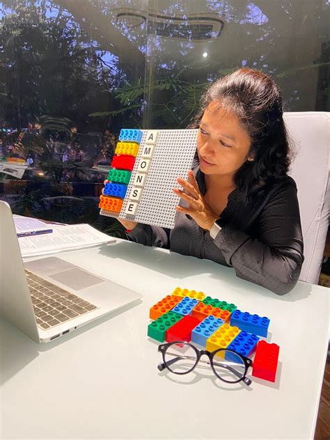 Coding with Six Bricks (Level 3 & 4)