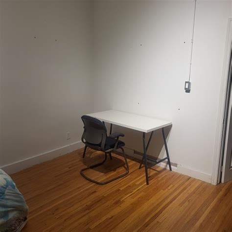 Hostel Downtown Shared Room - Guest houses for Rent in Hamilton ...