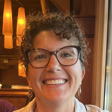 Faye - Biology teacher - ₹3551/h