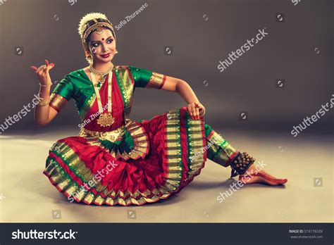 3,269 Bharatanatyam Images, Stock Photos & Vectors | Shutterstock