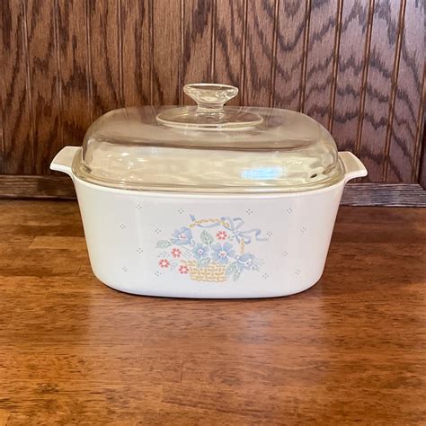 5 Quart / Liter Country Cornflower Casserole Dish With Lid by Corning ...