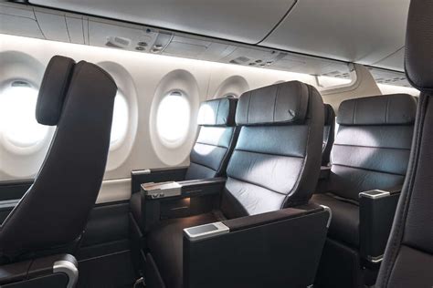 Qantas A220 Business Class 的图像结果