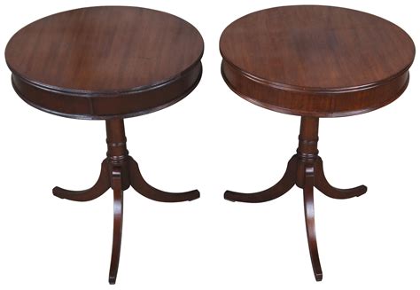 2 Vintage Mid Century Duncan Phyfe Style Mahogany Pedestal Side Accent Tables at 1stDibs