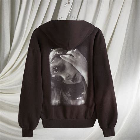 Winter Wear – Taylor Swift UK Store