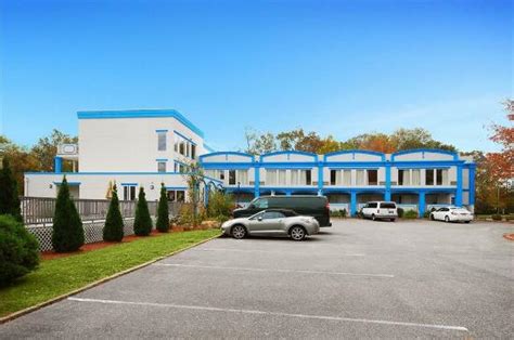 ECONO LODGE INN & SUITES OLD SAYBROOK - Hotel Reviews, Photos, Rate ...