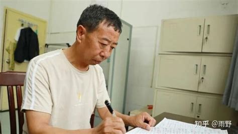 56岁保安写出40余万字长篇小说，入选“当地中国文学书库”。 - 知乎