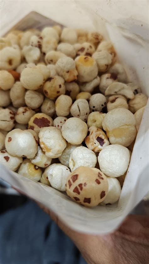 Hans'i Pool Makhana Fox Nuts, Small Size, 1 kg : Amazon.in: Grocery ...