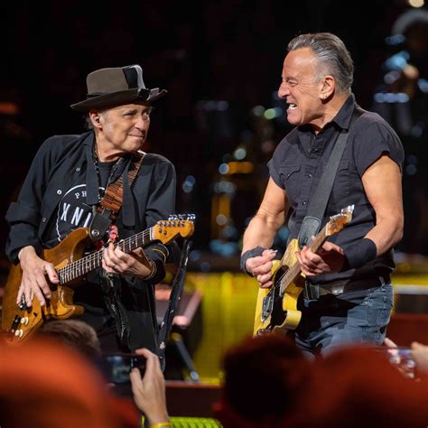 Nils Lofgren: On the road with Bruce Springsteen and the E Street Band ...