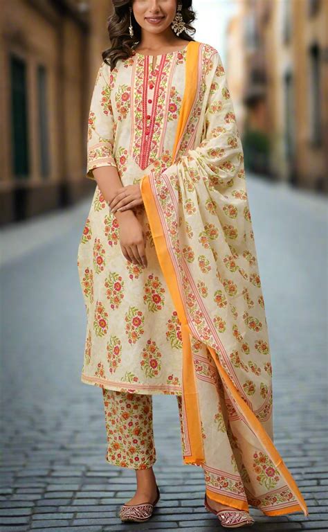 Off White/Pink Floral Jaipur Cotton Kurti With Pant And Dupatta Set.Pu ...