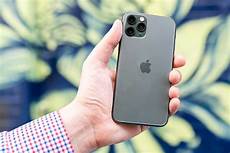 Using Iphone 11 Pro Max by The Iphone 11 Pro Max Review Houstonchronicle Using Iphone 11 Pro Max