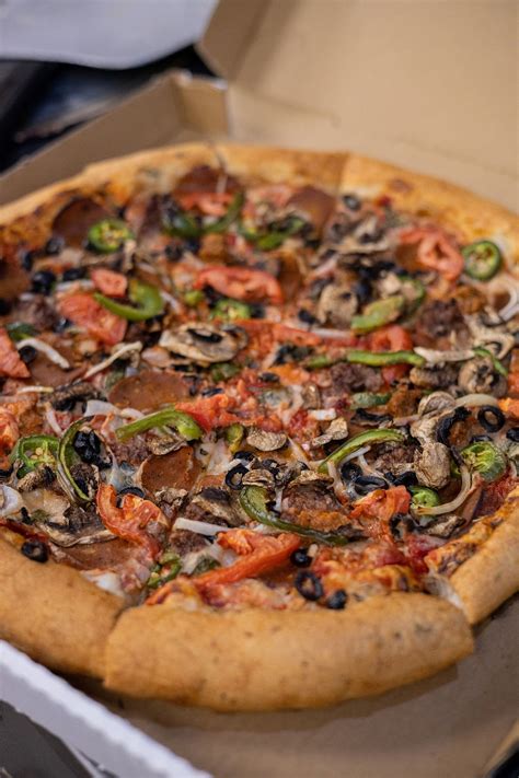 Meek's Vegan Pizza - Houston Texas Restaurant - HappyCow