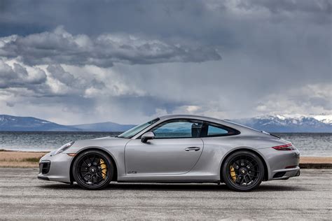 Vanquishing Mountains in the new 2017 Porsche 911 Carrera 4 GTS | Automobile Magazine