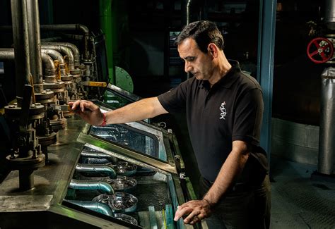 Indri - Trini Single Malt Whisky in India | Top Malt Whiskies Brand by ...