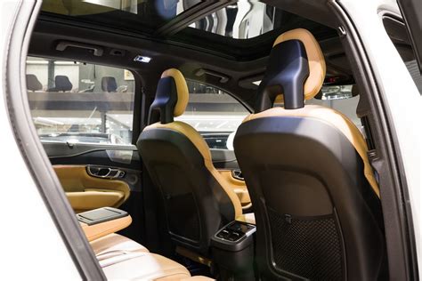 Volvo Xc90 D5: Luxurious Excellence