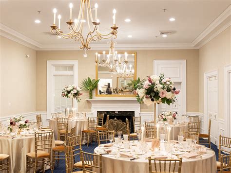 Romantic Dusty Rose Wedding | Tampa Yacht and Country Club