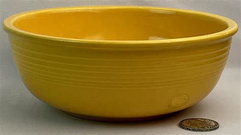 Lot - Vintage c. 1940 Fiestaware Yellow Large Salad Bowl 9.5" Diameter