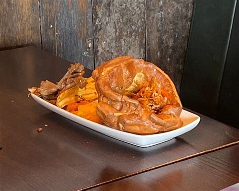 OAKINGHAM BELLE, Wokingham - Restaurant Reviews, Phone Number & Photos ...