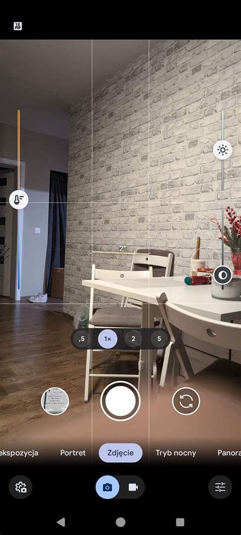 Pixel Camera Features 的图像结果
