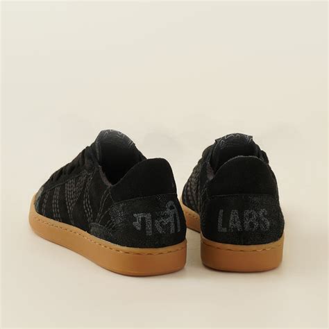 Gully Labs sneakers - homegrown handmade Indian sneakers