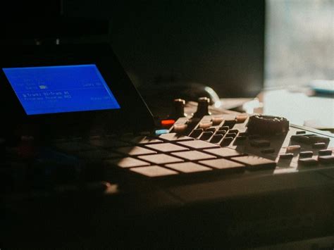 First Drum Machine 的图像结果