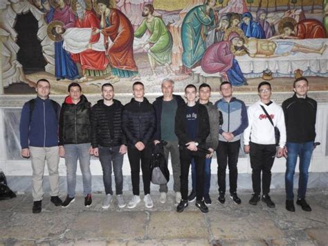 Bogoslovija: Bivši đaci platili maturantima ekskurziju u Svetu zemlju ...