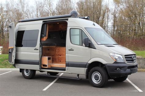 Rezultat imagine pentru Sprinter Van Conversion