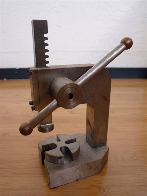 Machine Shop Small Projects 的图像结果