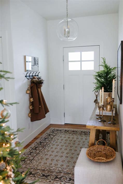 Christmas Decorating Ideas Foyer