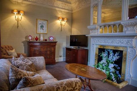 AUDLEYS WOOD HOTEL (₹̶ ̶1̶5̶,̶2̶6̶0̶) ₹ 13,342 (Basingstoke, Hampshire ...