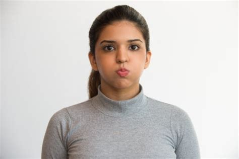 How to Get Rid of Face Fat: Slim Your Face | Dr. Vaidya's – Dr Vaidya's