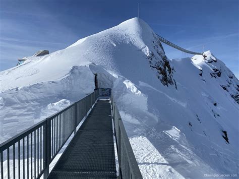 Peak Walk by Tissot, Berggipfel-Abenteuerhängebrücke (VD)