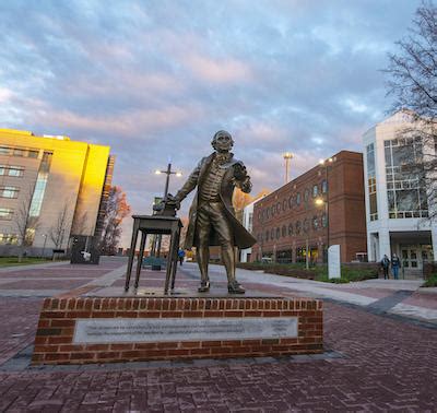 Diverse Issues in Higher Education highlights 40 outstanding women ...