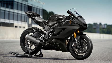 2025 Yamaha YZF-R9 Debuts As The YZF-R6 Replacement We Wanted