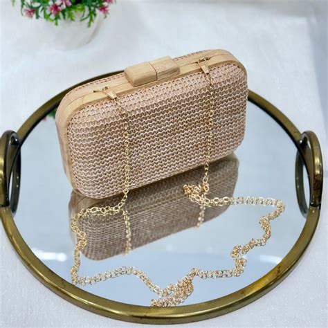SAGE CLUTCH – Treaso closet