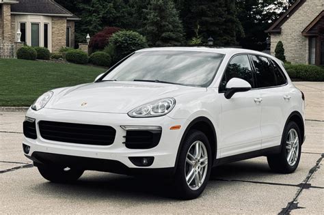 No Reserve: 27k-Mile 2016 Porsche Cayenne for sale on BaT Auctions - sold for $32,100 on June 27 ...