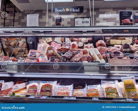 Deli Meat Boar's Head